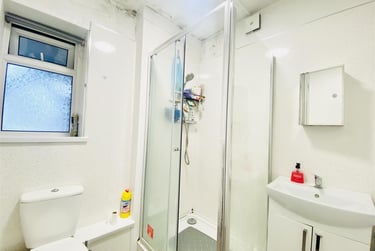 3 bed flat, Trent Bridge Buildings, West Bridgford, Nottingham, NG25FB - Image 4